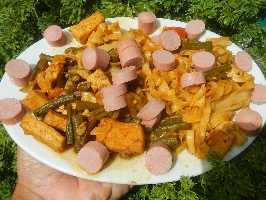 Guiso con salchichas