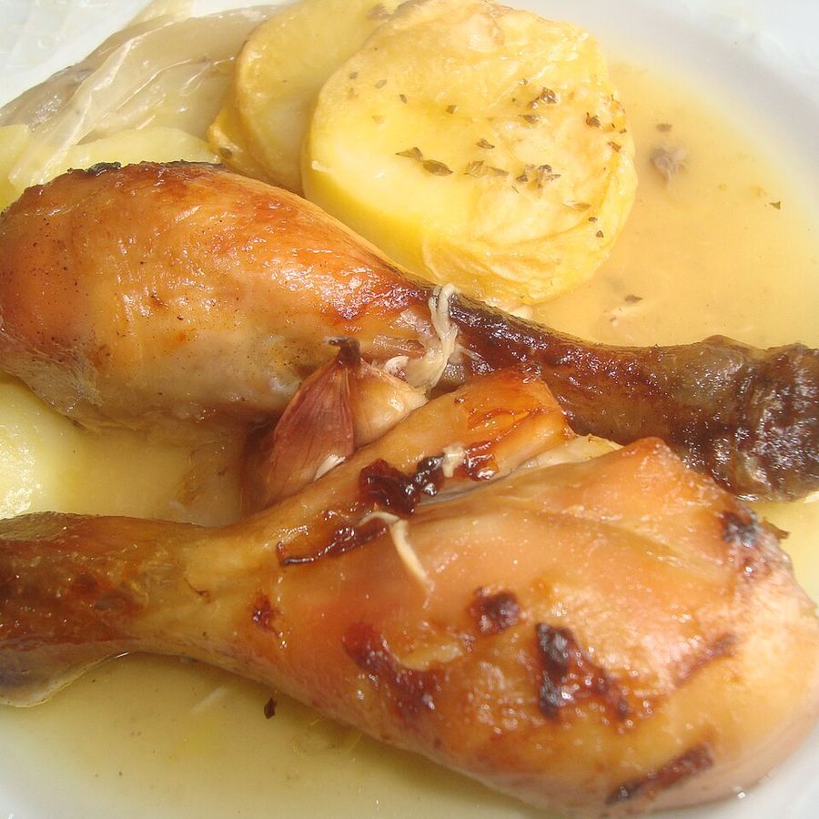 Pollo guisado